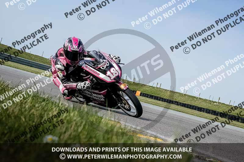 anglesey no limits trackday;anglesey photographs;anglesey trackday photographs;enduro digital images;event digital images;eventdigitalimages;no limits trackdays;peter wileman photography;racing digital images;trac mon;trackday digital images;trackday photos;ty croes